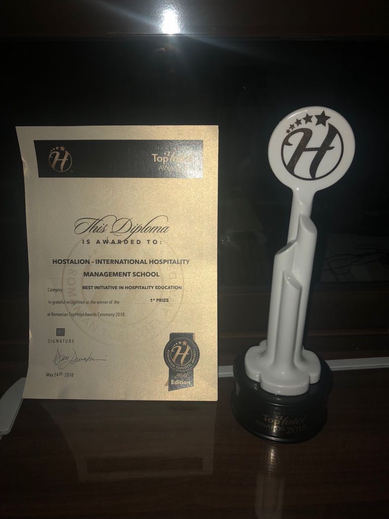 Business School & Consultancy - Activities - Hostalion School is awarded by Top Hotel Awards 2018 as best initiative in hospitality Education